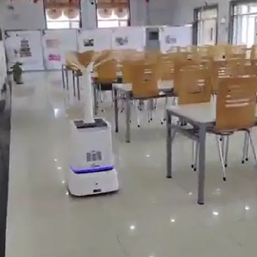 autoxing-disinfection-robot