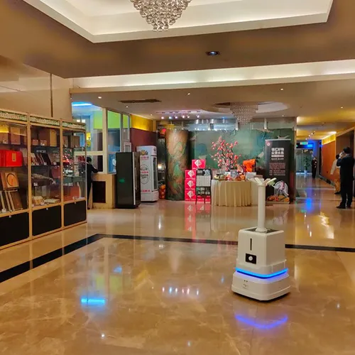 autoxing-disinfection-robot