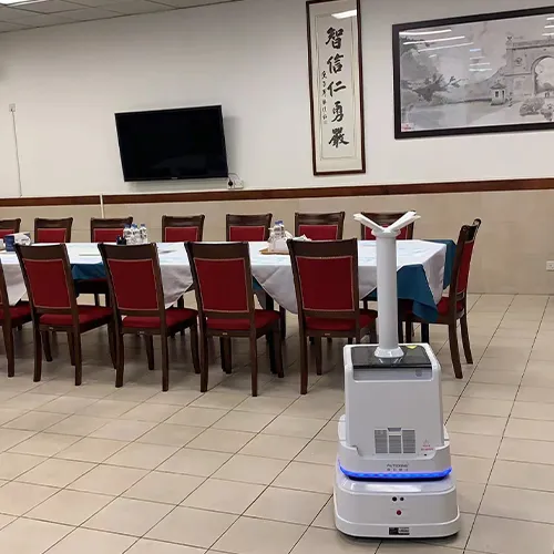 autoxing-disinfection-robot